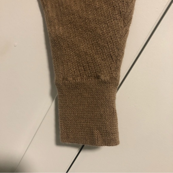 (176) Wilfred Free XXS Super Cropped Sweater - Picture 4 of 7